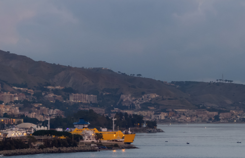 Sicilia port 